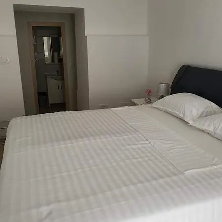 Aldi 3 * Pula