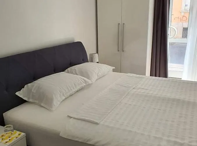 Apartman Aldi 3 *